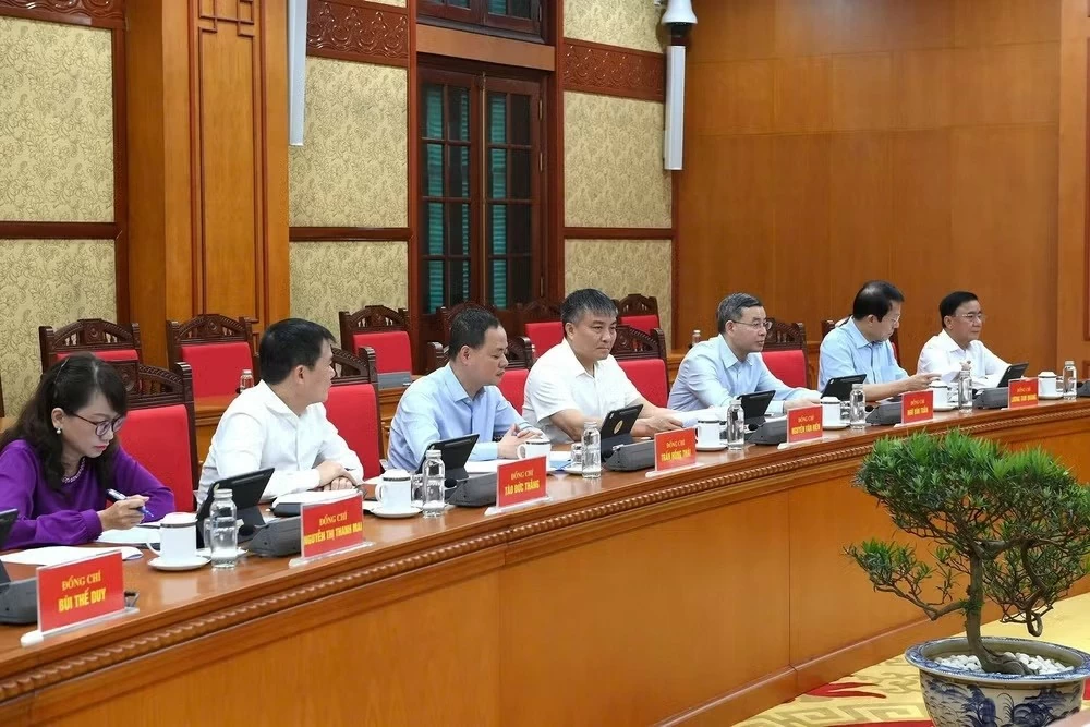 Party General, President To Lam calls for strategic quantum technology development plan