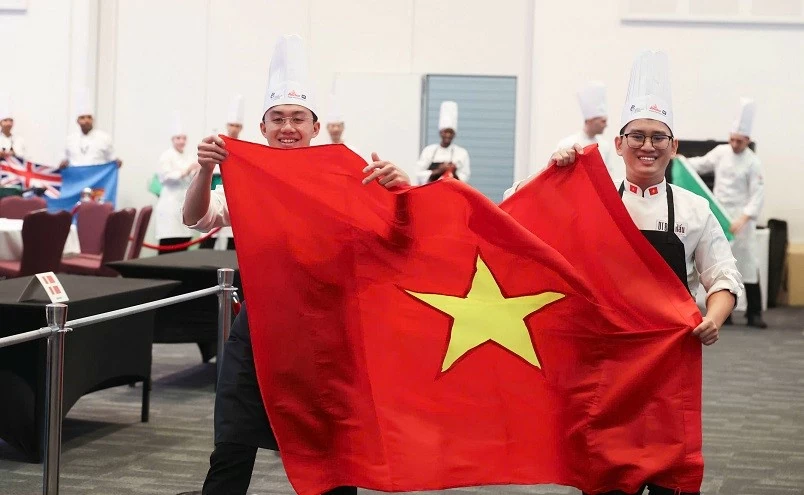 Vietnamese chefs win Silver Medal for the first time at Global Chefs Challenge 2026