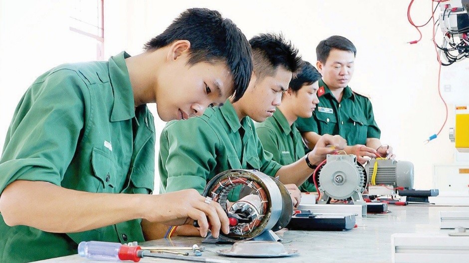 Ensuring sustainable employment from the perspective of multinational corporations' responsibility