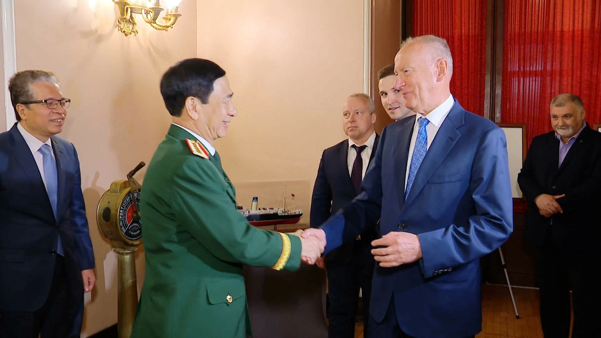 Deputy PM General Phan Van Giang co-chairs 2nd consultation session on Vietnam–Russia maritime cooperation