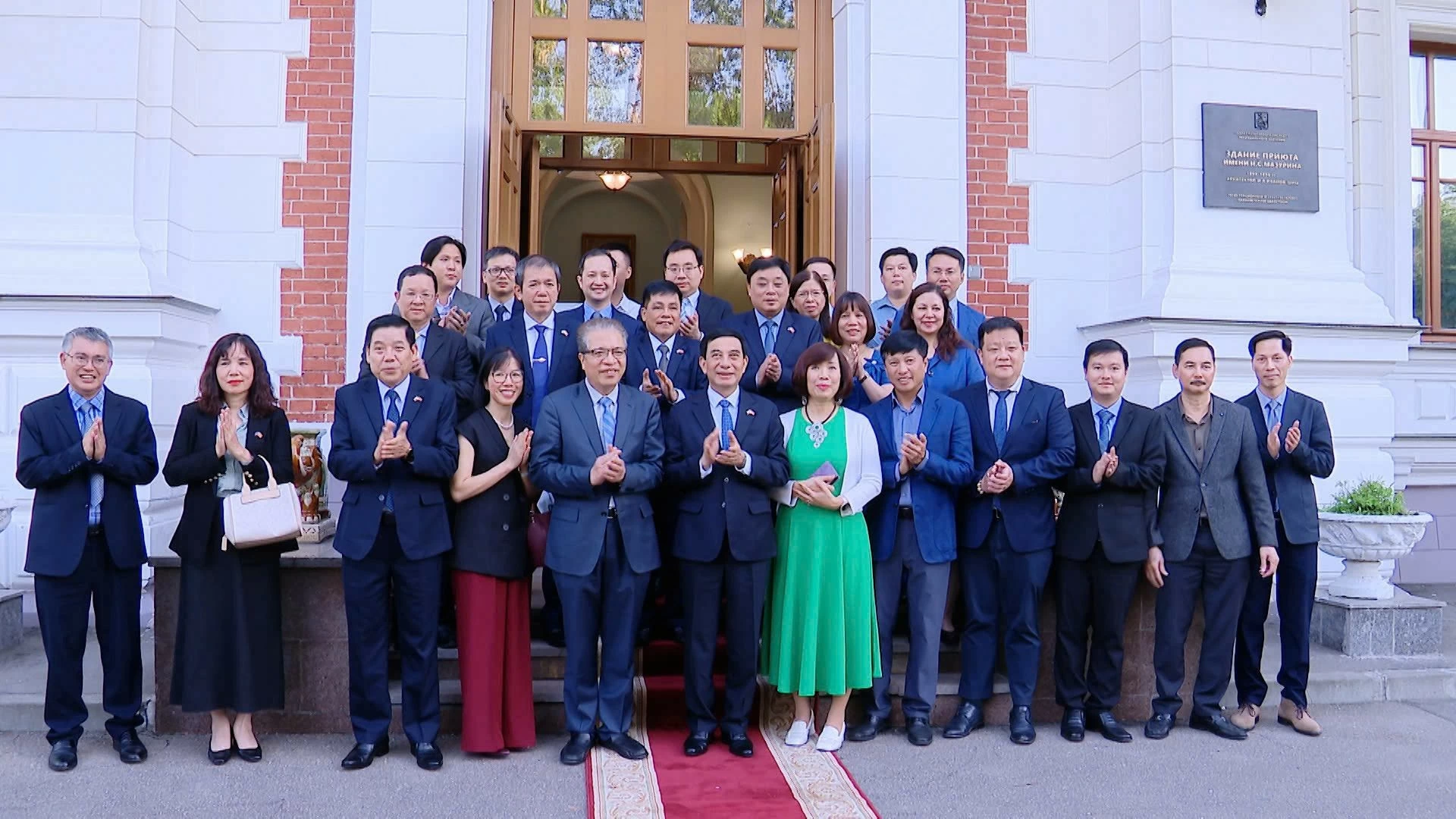 Deputy Prime Minister General Phan Van Giang visits Russia, deepening defence cooperation