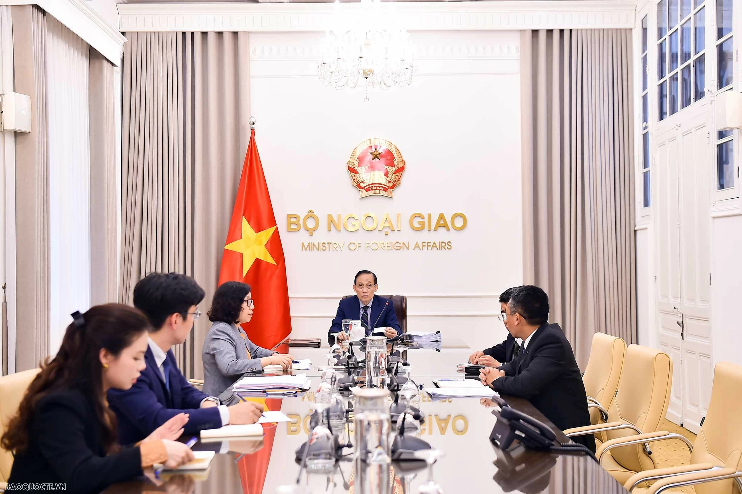 Politburo Member, Foreign Minister Le Hoai Trung holds phone talks with Foreign Ministers of Algeria and Namibia