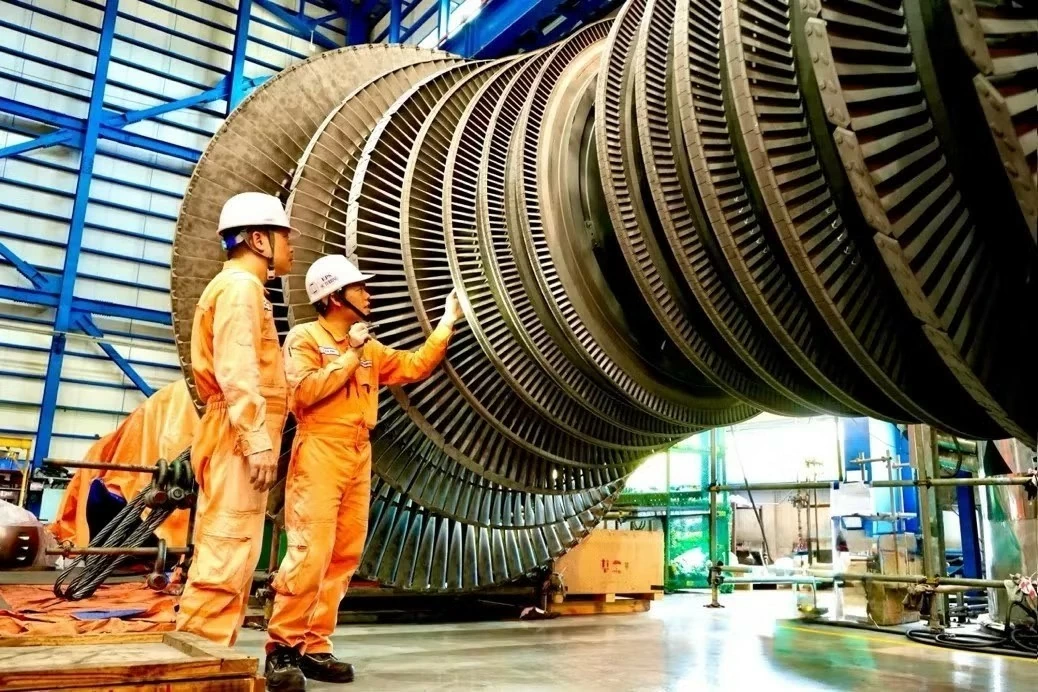 EVN implements comprehensive solutions during intense heatwave