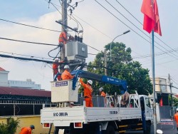 EVN implements comprehensive solutions during intense heatwave