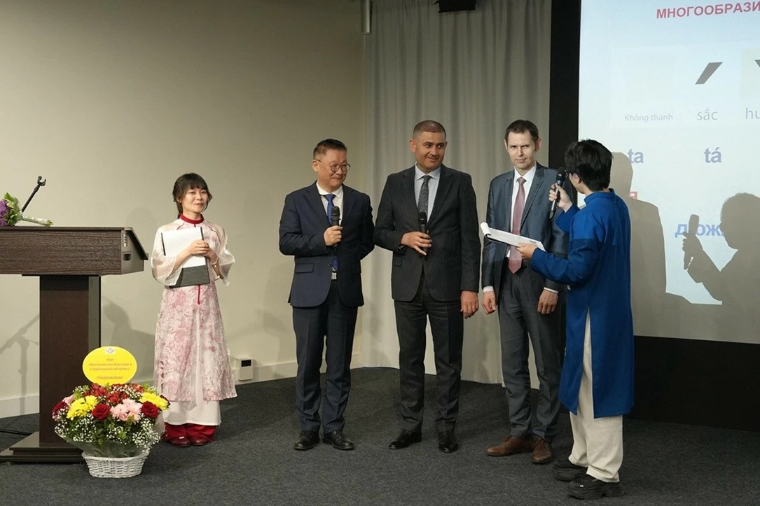 Consulate General in Ekaterinburg spreads love for Vietnamese language among international Friends in Russia Consulate General in Ekaterinburg spreads love for Vietnamese language among international Friends in Russia