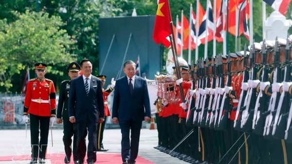 Welcome ceremony held for General Secretary, President To Lam and spouse in Bangkok