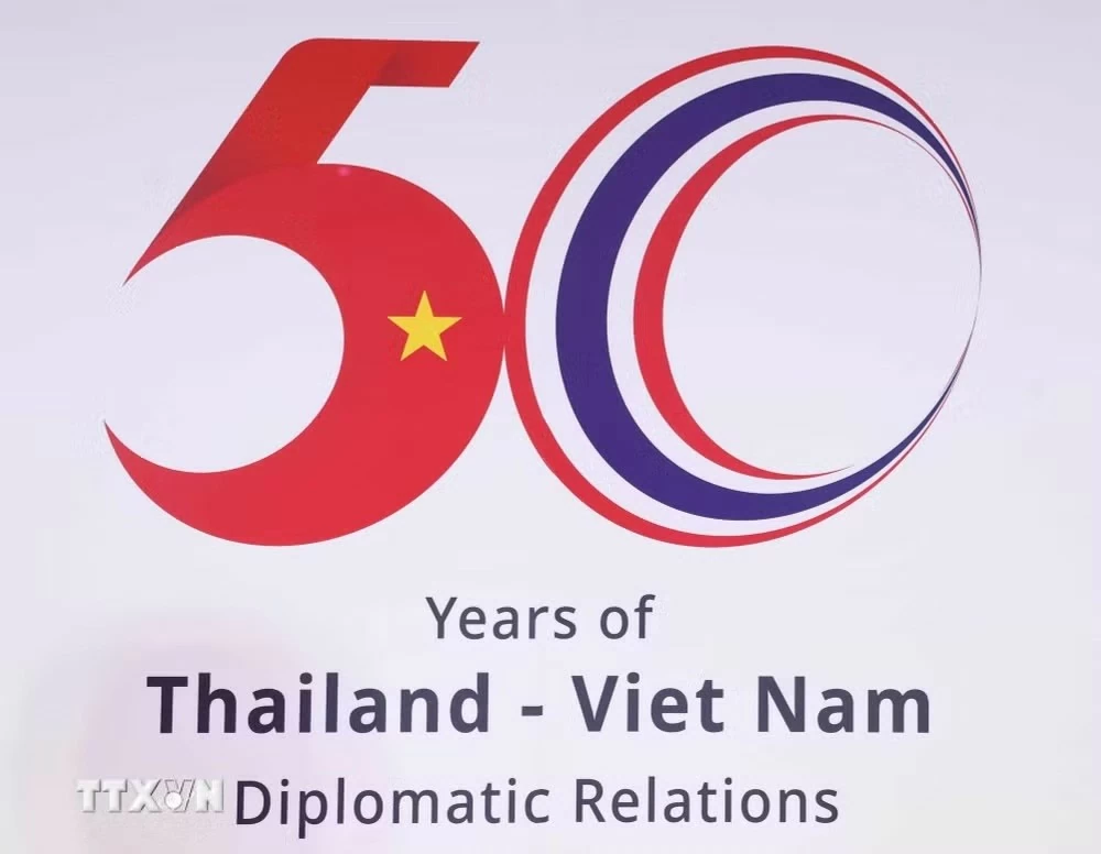 Unveiling the logo celebrating 50 Years of Vietnam-Thailand diplomatic relations Unveiling the logo celebrating 50 Years of Vietnam-Thailand diplomatic relations