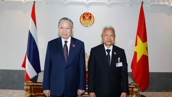 General Secretary, President To Lam meets with Thai National Assembly President Sophon Saram