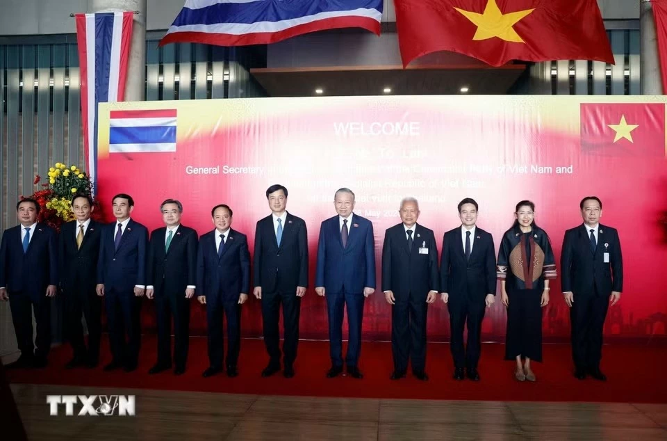 General Secretary, President To Lam meets with Thai National Assembly President Sophon Saram