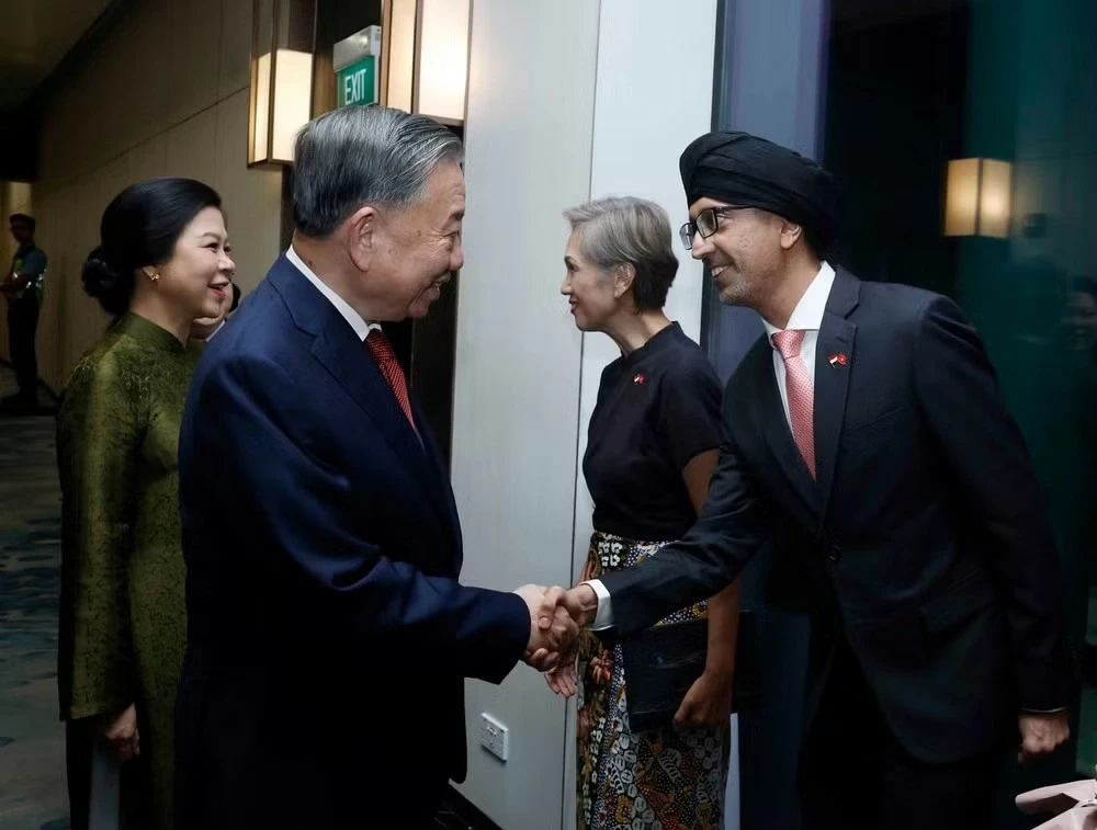 General Secretary, President To Lam and spouse begin state visit to Singapore General Secretary, President To Lam and spouse begin state visit to Singapore