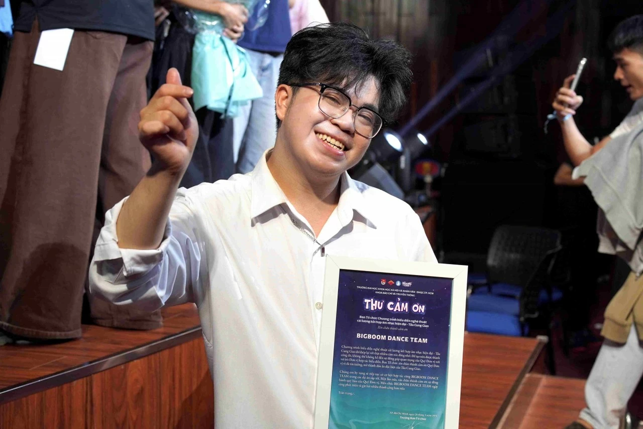 Bringing Cai Luong theater closer to the youth
