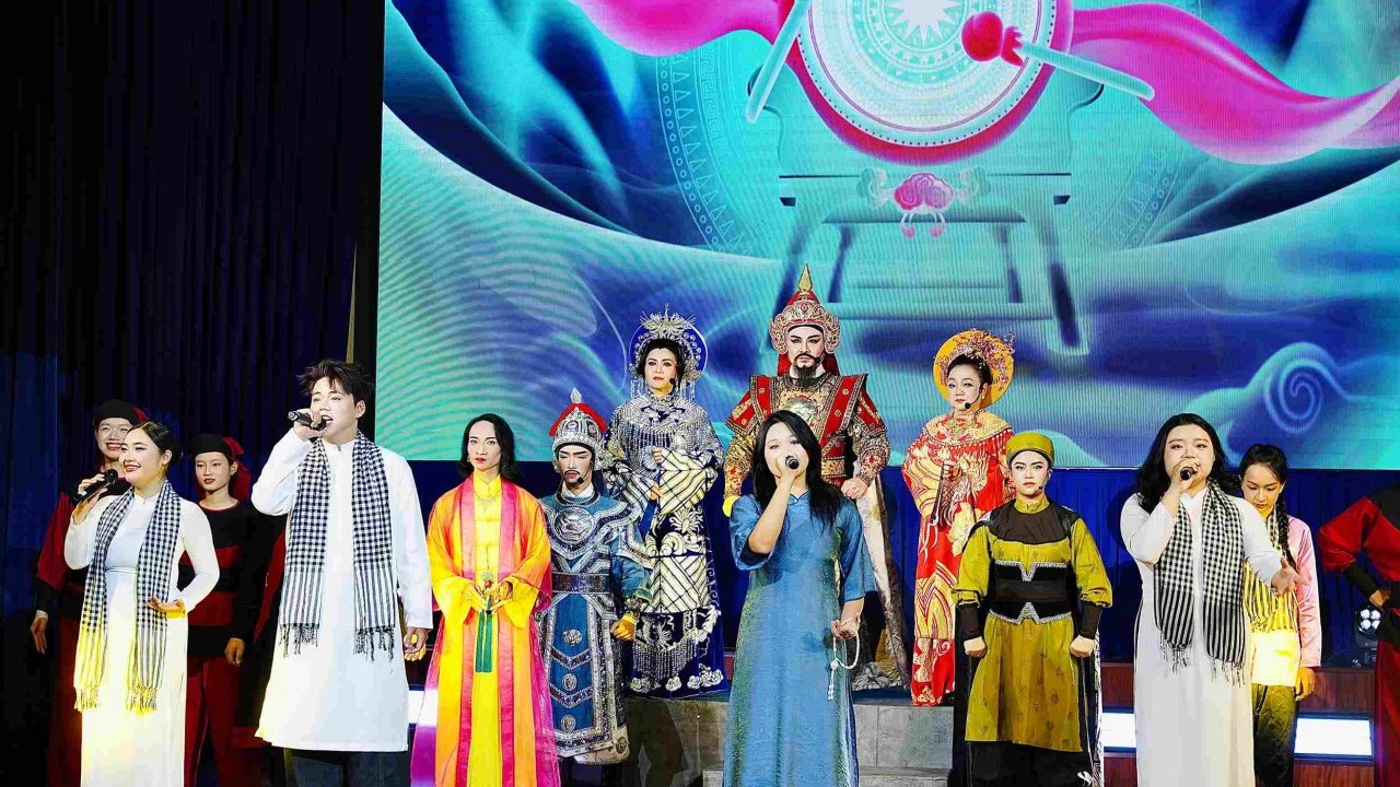 Bringing Cai Luong theater closer to the youth