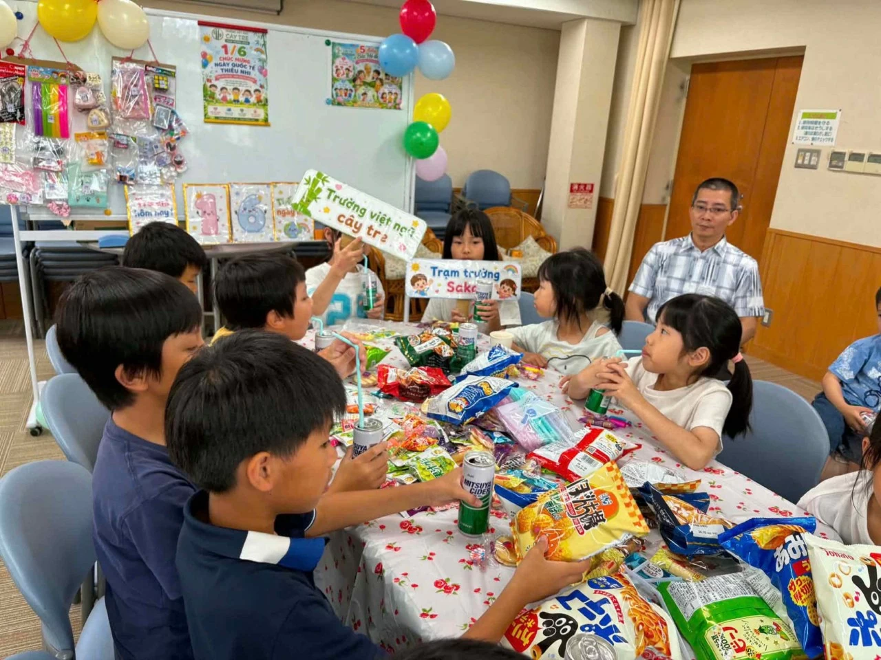 Cay Tre Vietnamese Language School organizes Children's Day celebration
