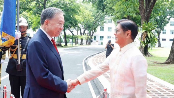 Welcome ceremony held for General Secretary, President To Lam and spouse in the Philippines