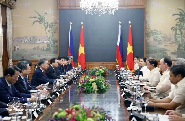 General Secretary, President To Lam holds talks with Philippine President Ferdinand Romualdez Marcos Jr.