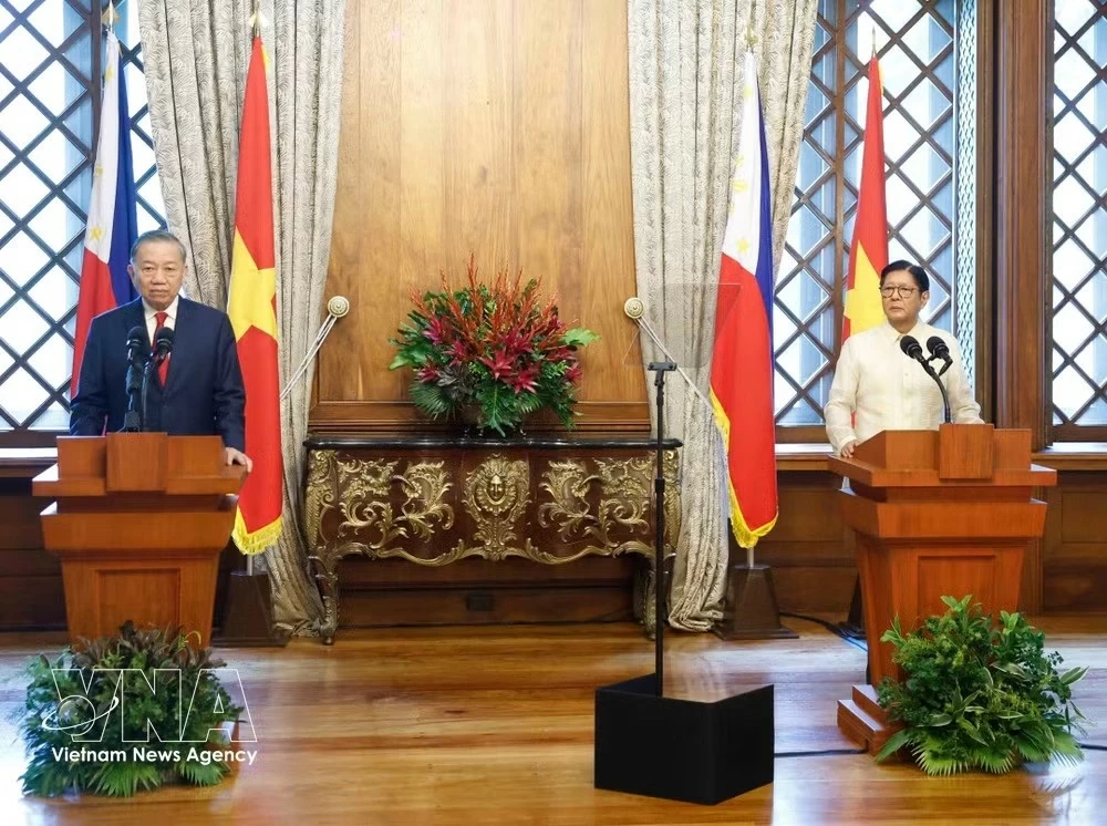 Vietnam, Philippines adopt Joint Statement on Enhanced Strategic Partnership
