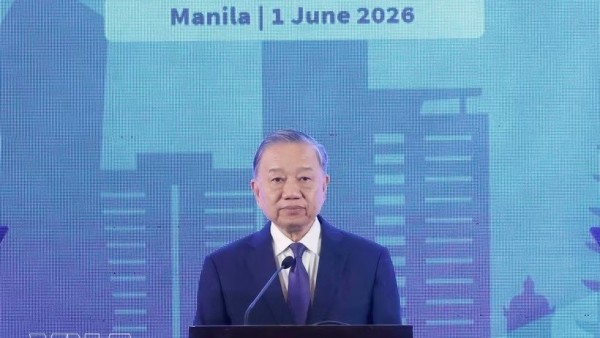 General Secretary, President To Lam and Philippines President Ferdinand Romualdez Marcos Jr. attend Vietnam-Philippines Business Forum in Manila