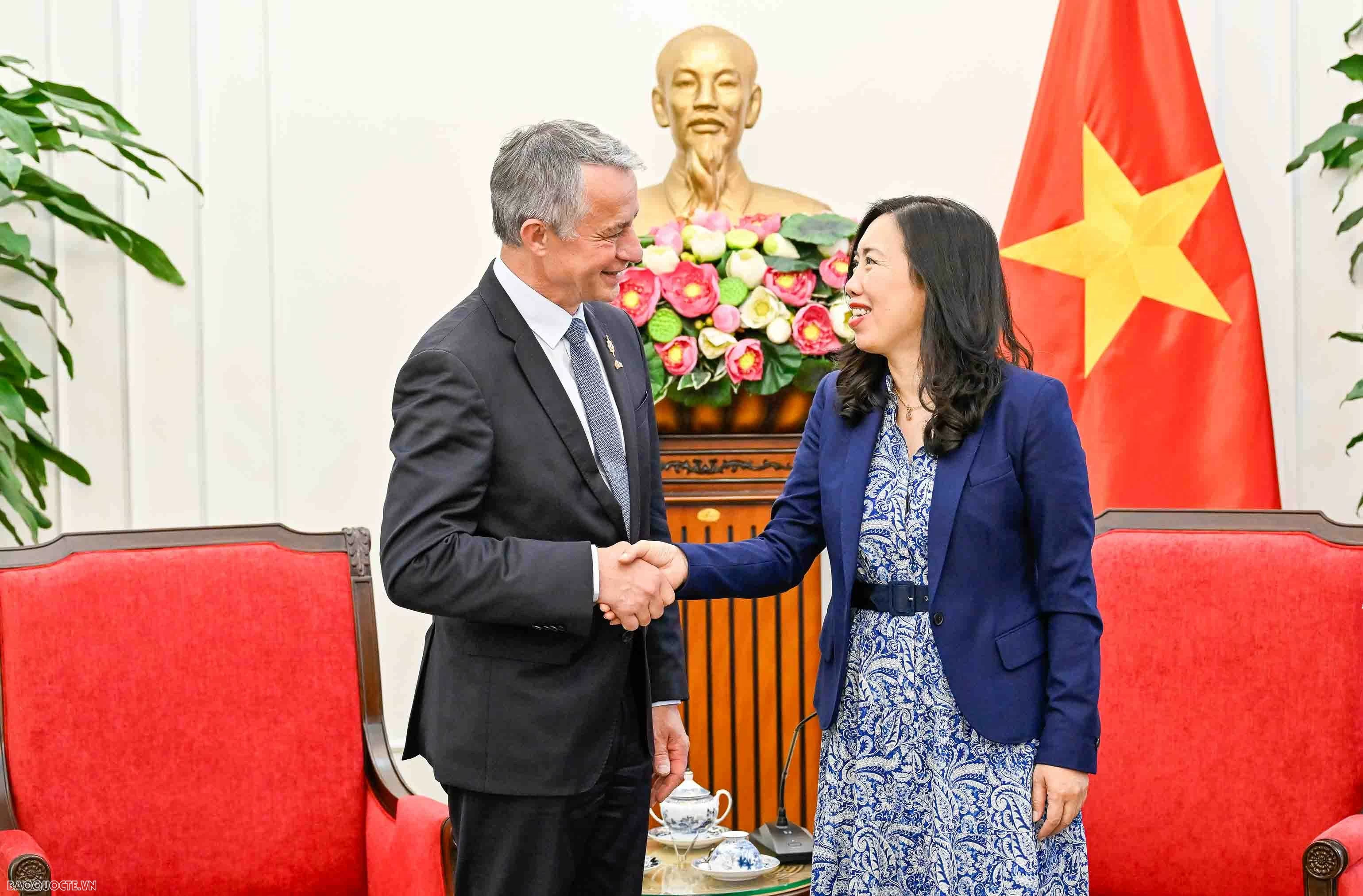 Deputy FM Le Thi Thu Hang receives delegation from French Parliament, strengthens bilateral ties