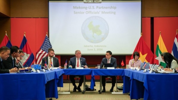 Deputy FM Dang Hoang Giang and U.S. Assistant Secretary Michael DeSombre co-chair Mekong-U.S. Partnership meeting