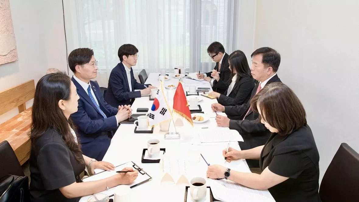 Strengthening Vietnam-Republic of Korea cooperation in key high-tech sectors: Ambassador Vu Ho