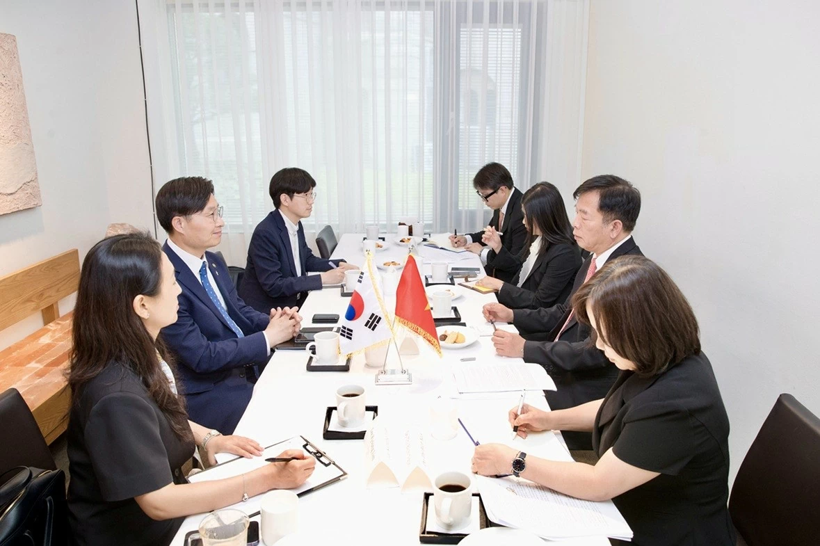 Strengthening Vietnam-Republic of Korea cooperation in key high-tech sectors: Ambassador Vu Ho