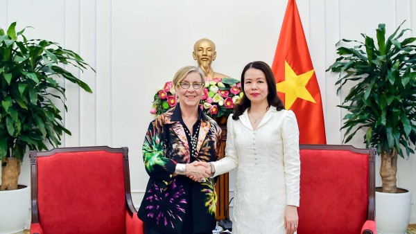 Vietnam and CEPI expand cooperation on vaccines and preventive healthcare: Deputy FM Nguyen Minh Hang