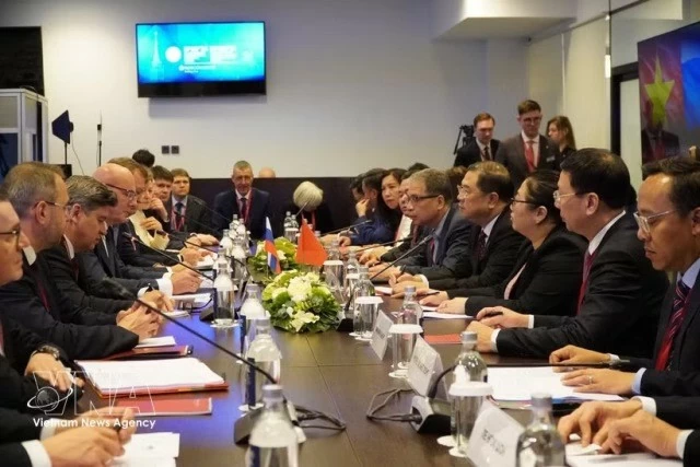 Vietnam, Russia Deputy Prime Ministers prepare for key intergovernmental meeting