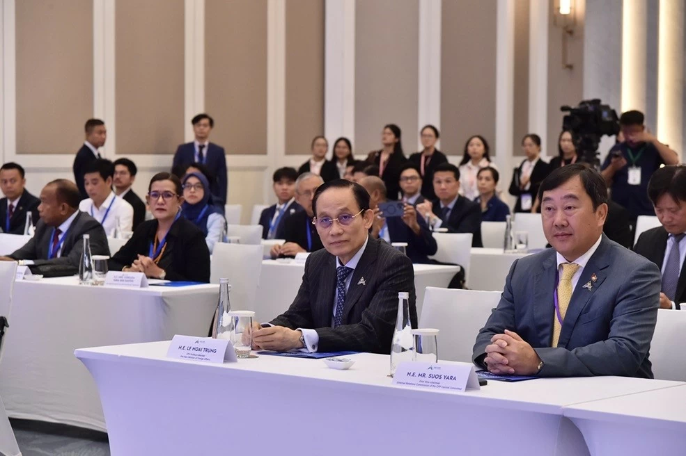 Politburo Member Le Hoai Trung: Strengthening cooperation among Southeast Asian political parties is a strategic imperative Politburo Member Le Hoai Trung: Strengthening cooperation among Southeast Asian political parties is a strategic imperative
