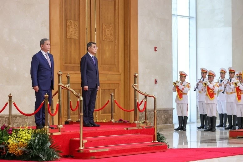 Welcome ceremony held for Cambodian Prime Minister Hun Manet in Hanoi Welcome ceremony held for Cambodian Prime Minister Hun Manet in Hanoi