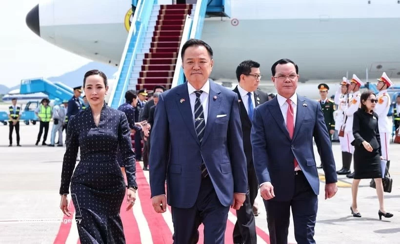 Thai Prime Minister Urawadee Sriphiromya arrives in Hanoi for official visit and attendance at ASEAN Future Forum Thai Prime Minister Urawadee Sriphiromya arrives in Hanoi for official visit and attendance at ASEAN Future Forum