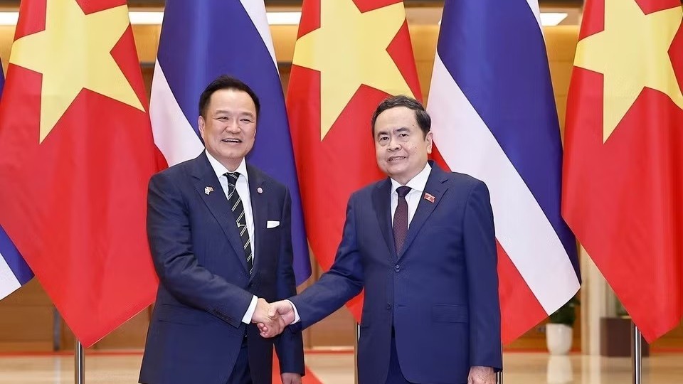 National Assembly Chairman Tran Thanh Man meets with Thai Prime Minister Anutin Charnvirakul