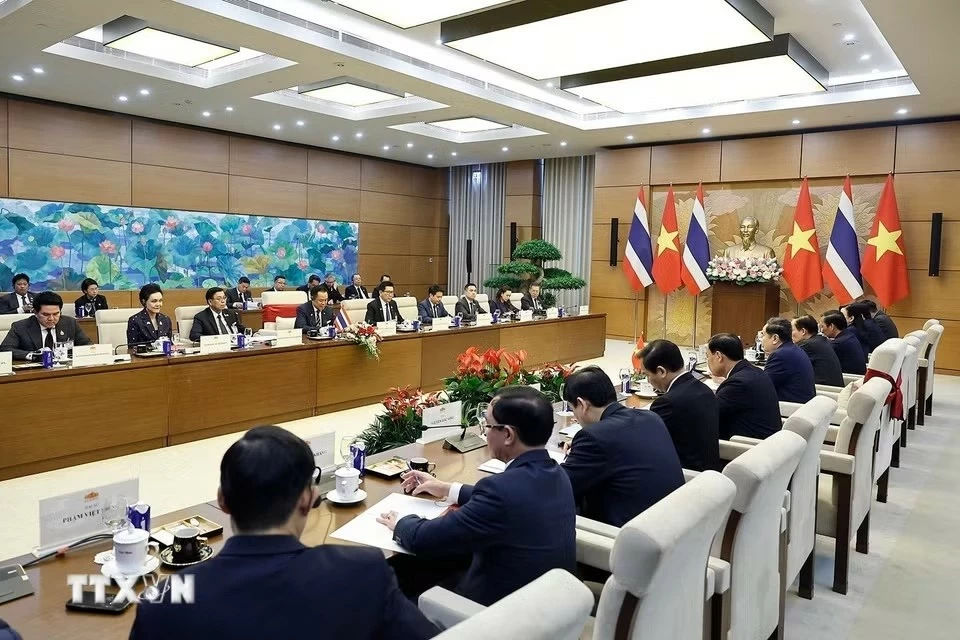 National Assembly Chairman Tran Thanh Man meets with Thai Prime Minister Anutin Charnvirakul