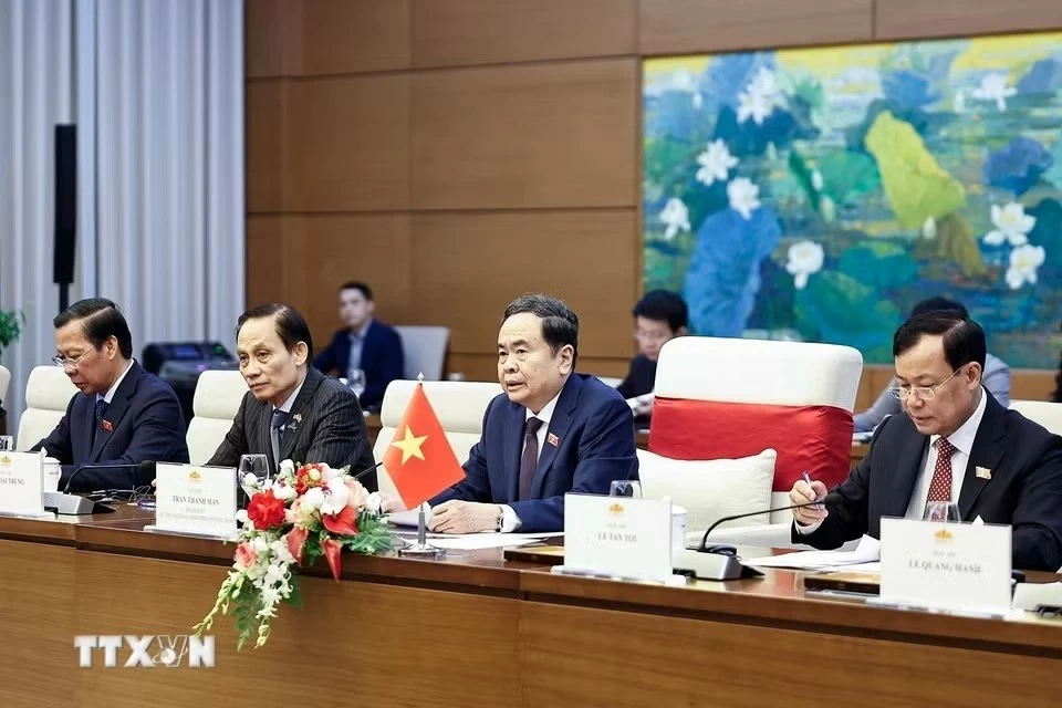 National Assembly Chairman Tran Thanh Man meets with Thai Prime Minister Anutin Charnvirakul