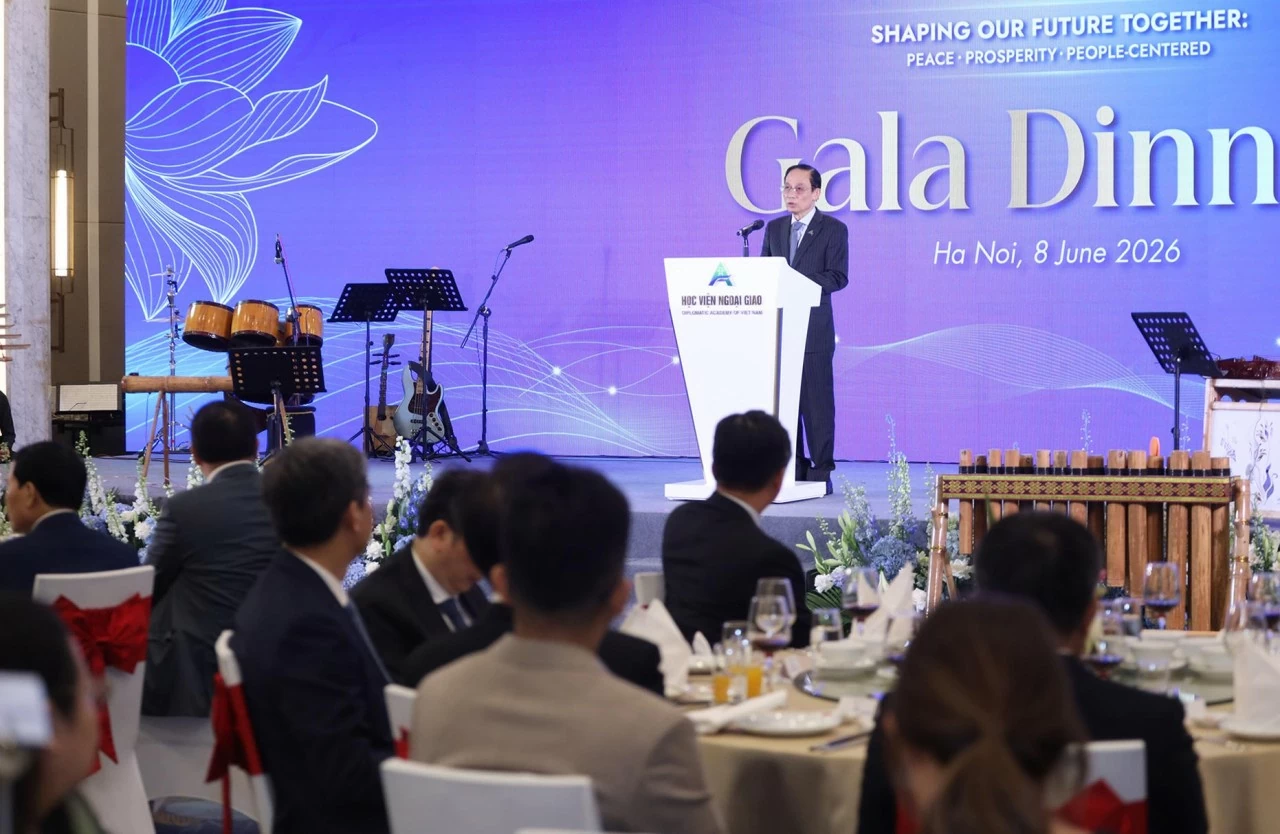 Politburo Member, Foreign Minister Le Hoai Trung hosts reception for delegates attending ASEAN Future Forum 2026 Politburo Member, Foreign Minister Le Hoai Trung hosts reception for delegates attending ASEAN Future Forum 2026