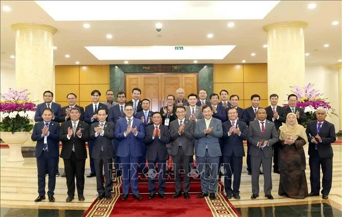 Senior Party official receives representatives of Southeast Asian political parties Senior Party official receives representatives of Southeast Asian political parties