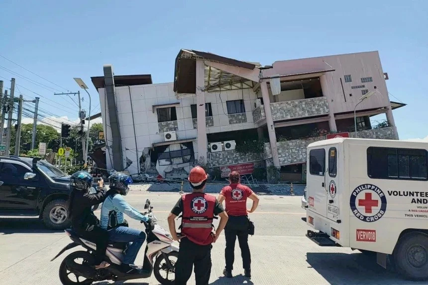 No reports of Vietnamese citizens affected by earthquake in the Philippines: Embassy No reports of Vietnamese citizens affected by earthquake in the Philippines: Embassy