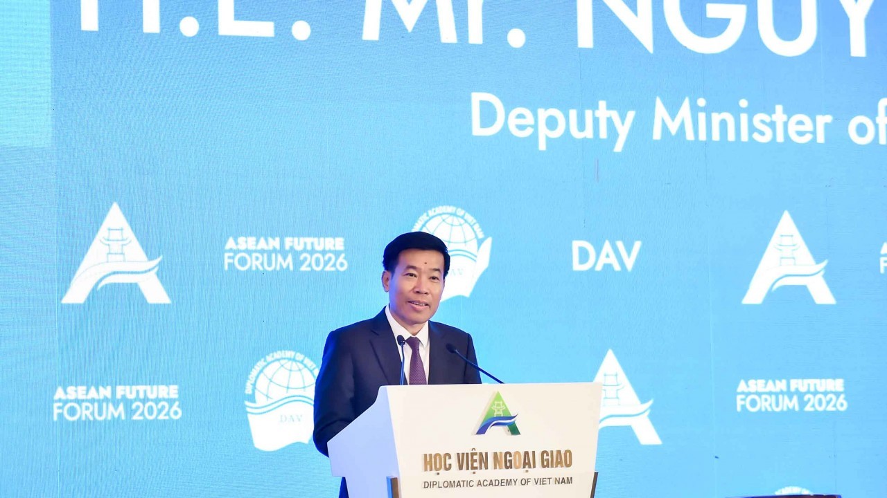Party Central Committee Member, Deputy Foreign Minister Nguyen Manh Cuong: A resilient ASEAN turns connectivity into strength