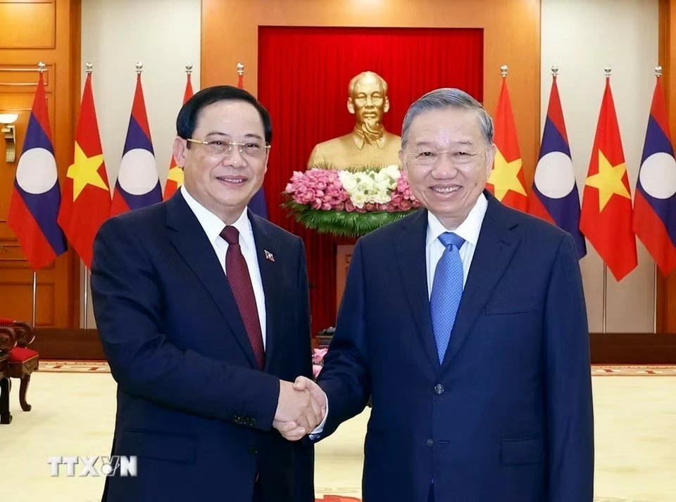 General Secretary, President To Lam welcomes Lao Prime Minister Sonexay Siphandone General Secretary, President To Lam welcomes Lao Prime Minister Sonexay Siphandone