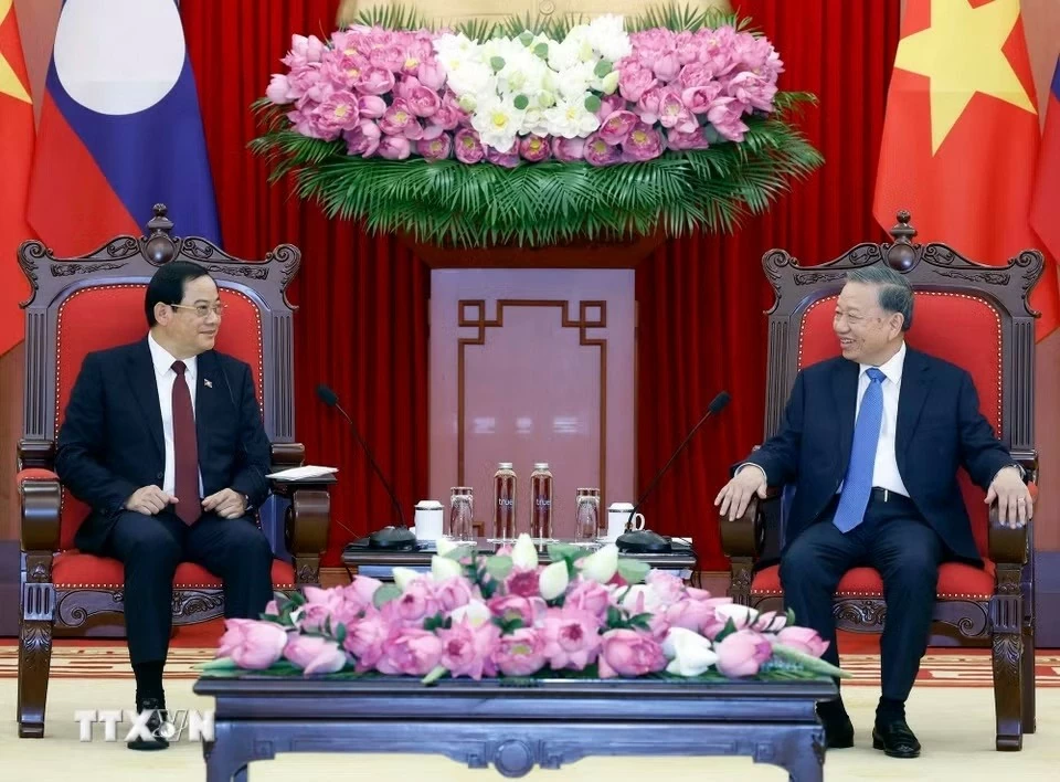 General Secretary, President To Lam welcomes Lao Prime Minister Sonexay Siphandone General Secretary, President To Lam welcomes Lao Prime Minister Sonexay Siphandone