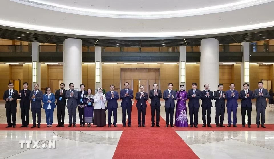 National Assembly Chairman Tran Thanh Man receives ASEAN City Leaders National Assembly Chairman Tran Thanh Man receives ASEAN City Leaders