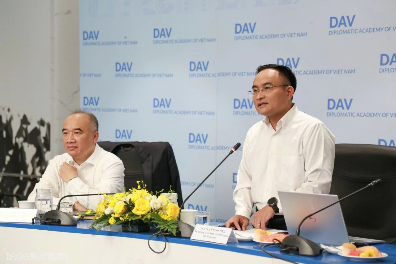 Diplomatic Academy hosts Program on international issues and Vietnam's foreign policy for management leaders Diplomatic Academy hosts Program on international issues and Vietnam's foreign policy for management leaders