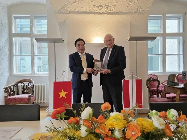 Hue City actively promotes cooperation with Austrian partners