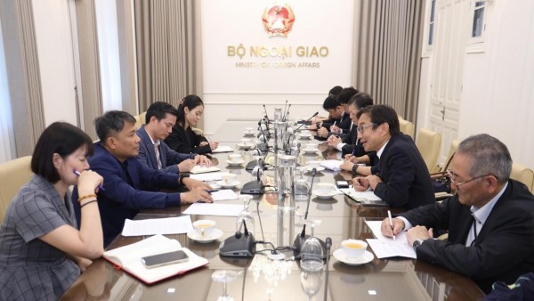 Permanent Deputy FM Nguyen Minh Vu urges Idemitsu Kosan to expand green energy investment in Vietnam