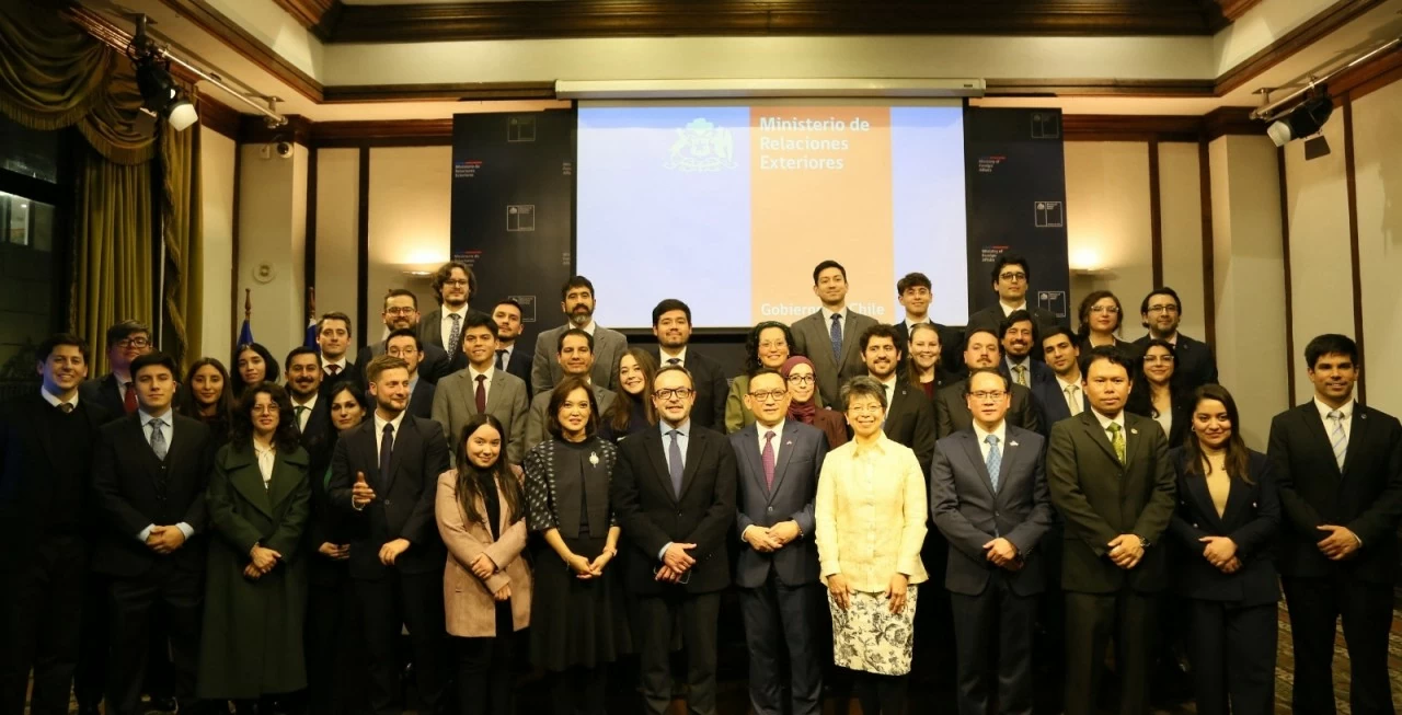Ambassador Nguyen Viet Cuong introduces ASEAN Community’s three pillars and Vietnam–Chile relations in Santiago