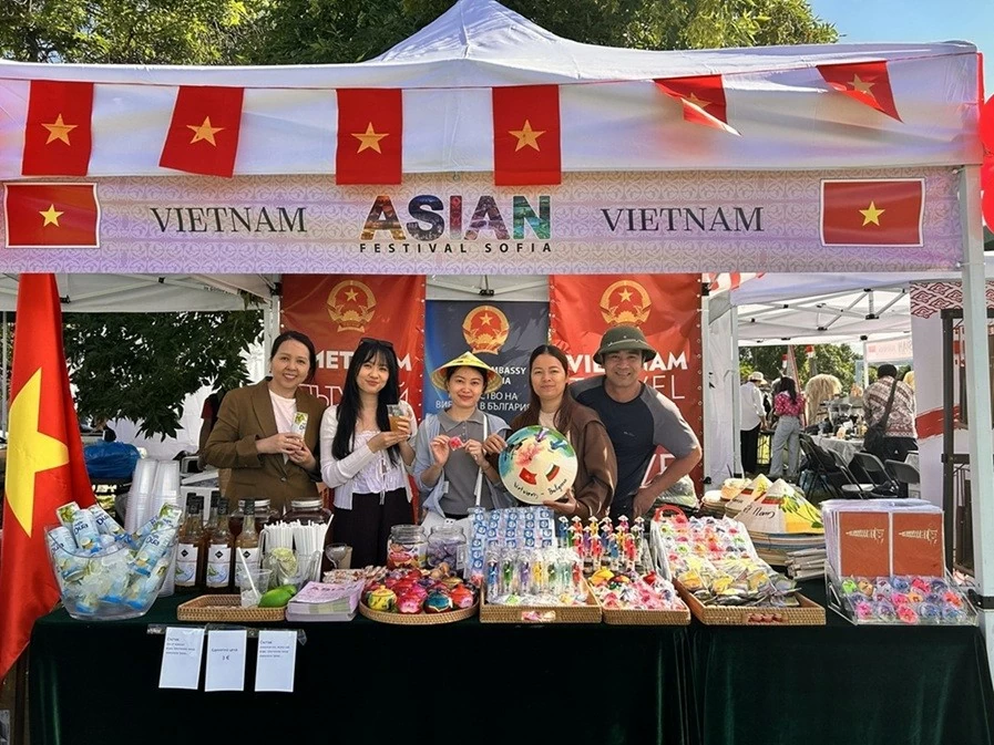 Vietnam makes strong cultural mark at 2026 Asian Festival in Sofia, Bulgaria