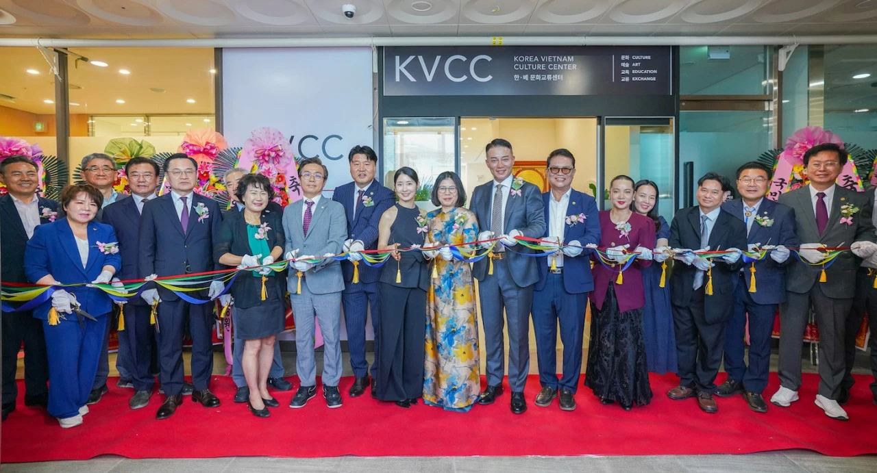 Consul General Doan Phuong Lan attends opening ceremony of Korea-Vietnam Cultural Exchange Centre in Daegu