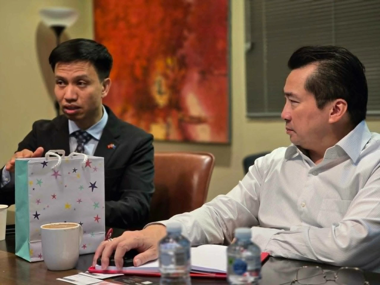 Consulate General of Vietnam in Perth: Connecting knowledge, promoting Vietnam-Australia cooperation Consulate General of Vietnam in Perth: Connecting knowledge, promoting Vietnam-Australia cooperation
