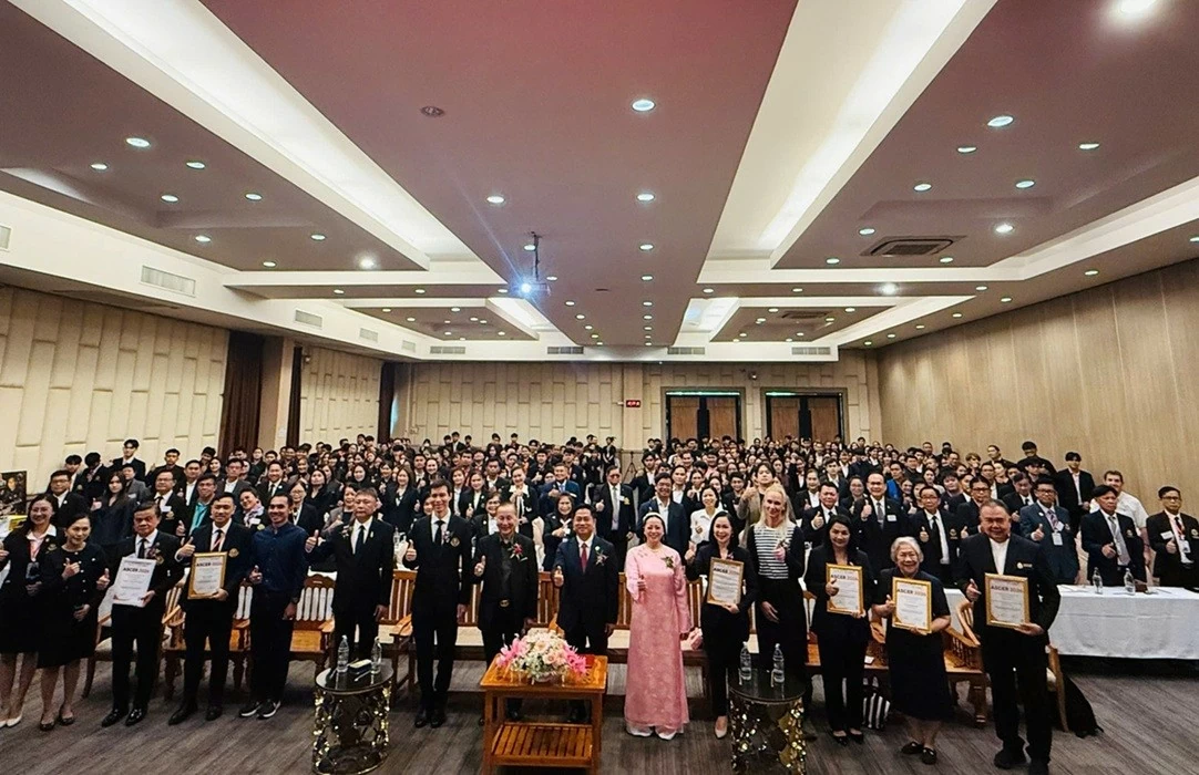 Consul General Dinh Hoang Linh attends international conference on educational equity in Thailand Consul General Dinh Hoang Linh attends international conference on educational equity in Thailand