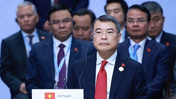 Prime Minister Le Minh Hung attends plenary session of ASEAN – Russia Commemorative Summit
