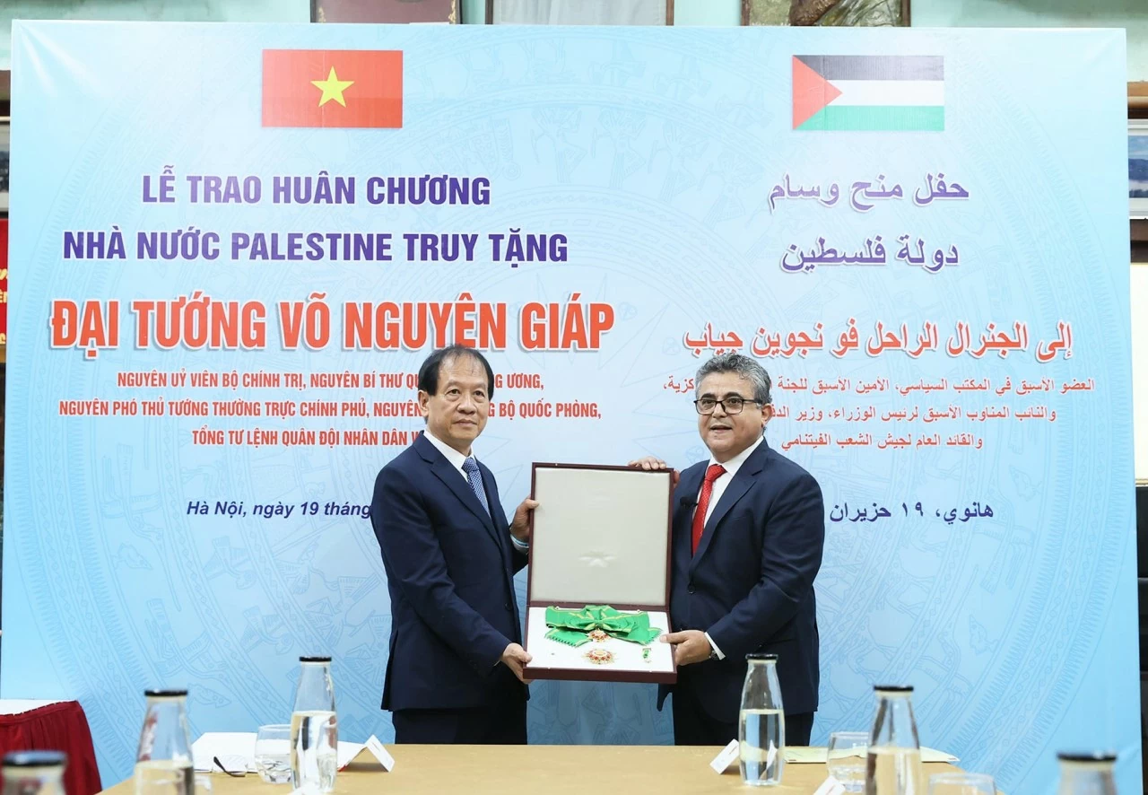 Ceremony for posthumous award of the Order of the Grand Collar of the State of Palestine to the Late General Vo Nguyen Giap